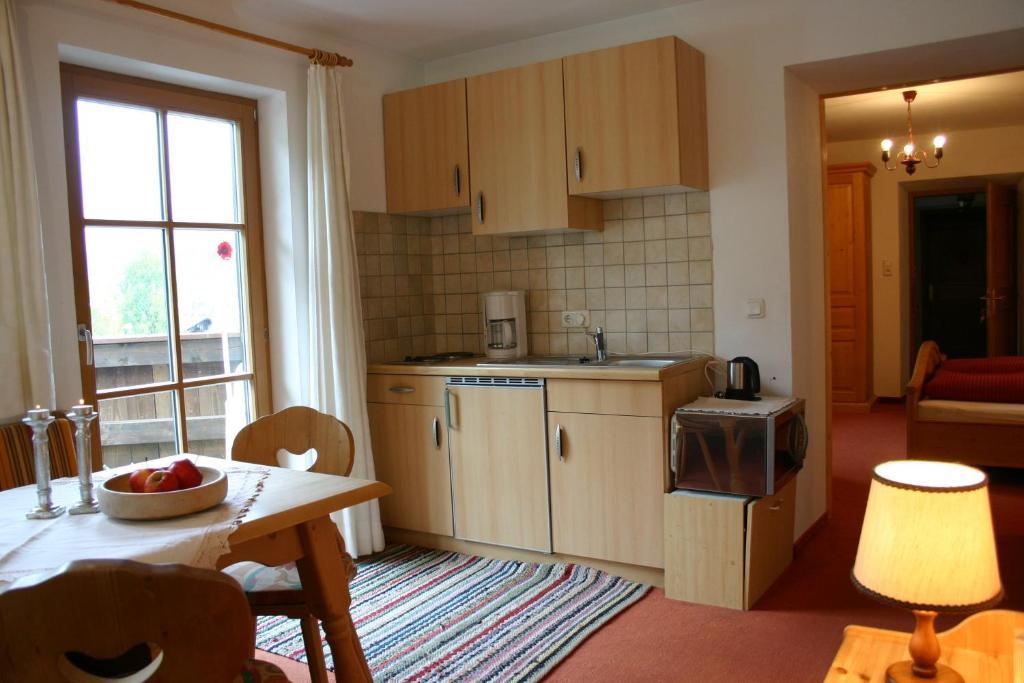 ホテル Fleckhof ノイシュティフト・イム・シュトゥーバイタール 部屋 写真